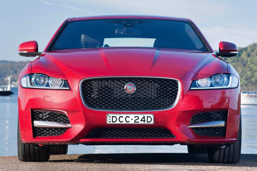  Jaguar XF R-Sport 2016 года  (AU) (фото 20 из 26)